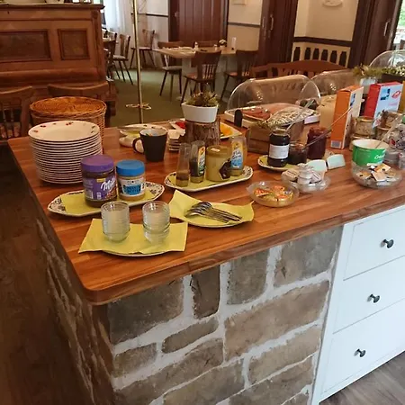 Landgasthof Gaensberg Pensión 3*