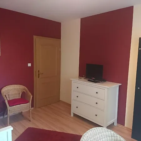 Konukevi Landgasthof Gaensberg 3*