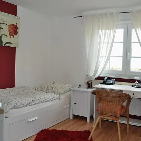 Konukevi Landgasthof Gaensberg